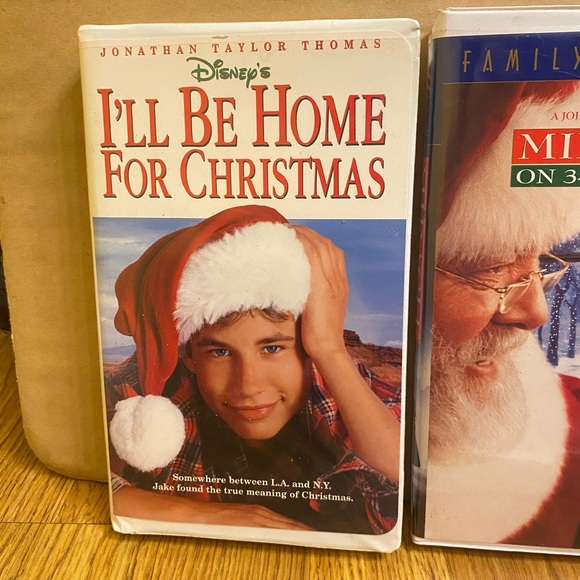 5 Disney Christmas Movies VHS Lot. I'll Be Home For Christmas, The Santa Clause. - Picture 4 of 7